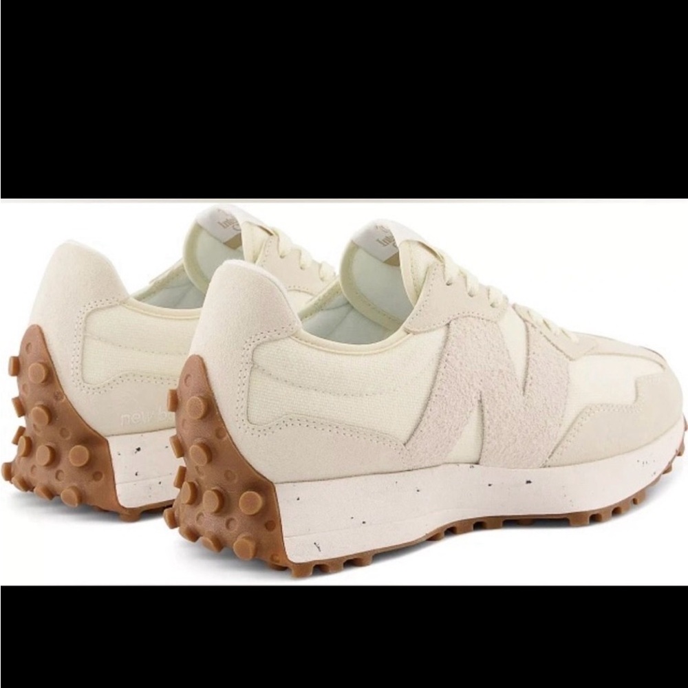 New Balance 327 Turtledove | White/Cream with Speckled Midsole